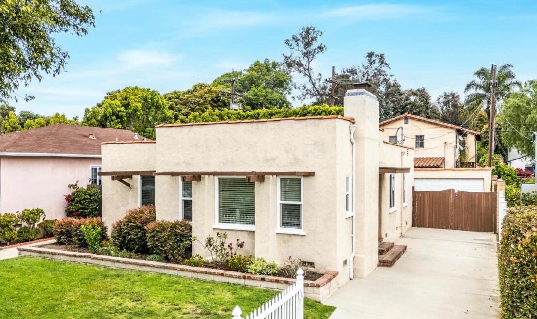 Coastal Comfort Homestay In West Los Angeles Exterior photo