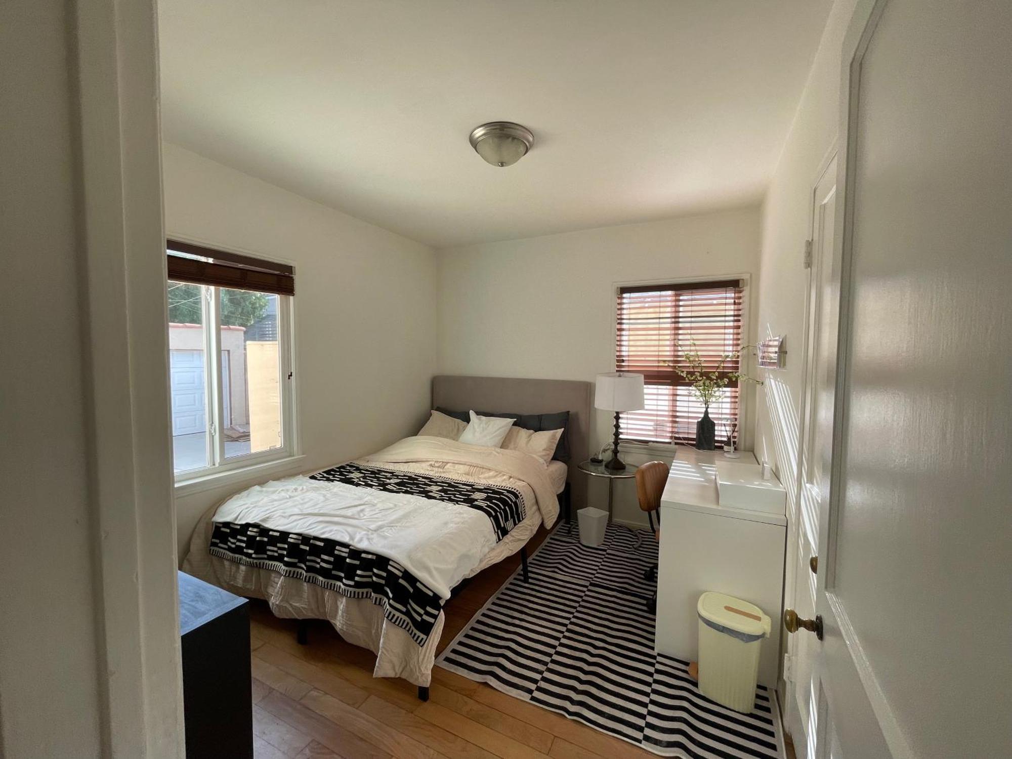 Coastal Comfort Homestay In West Los Angeles Exterior photo